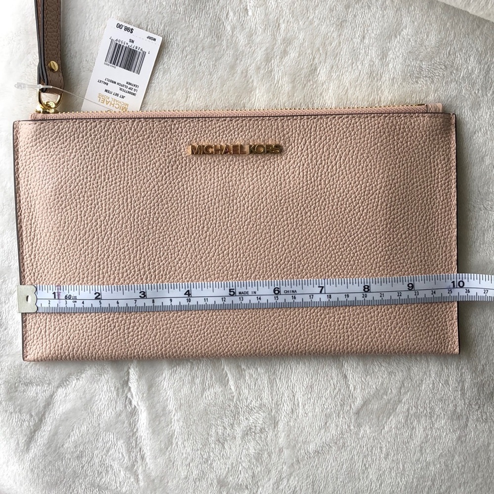MICHAEL KORS Clutch Wristlet - Picture 7 of 8